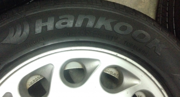 แม็กขอบ 15. 4รู114 พร้อมยาง 205-60-15 แม็กขอบ 15. 4รู114 พร้อมยาง 205-60-15