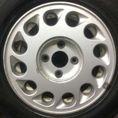 แม็กขอบ 15. 4รู114 พร้อมยาง 205-60-15 แม็กขอบ 15. 4รู114 พร้อมยาง 205-60-15