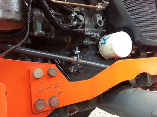 คูโบต้า L3008 4 WD พร้อมใบมีดตราช้าง จด มีนาคม 2556