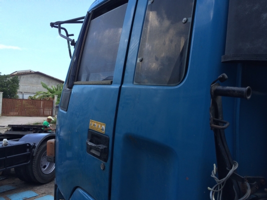 ขายหัวลากISUZU หัวนอก ไม่มีเครื่องและเกียร์