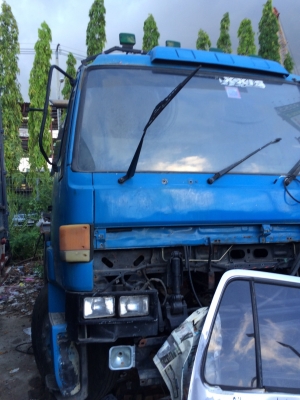 ขายหัวลากISUZU หัวนอก ไม่มีเครื่องและเกียร์