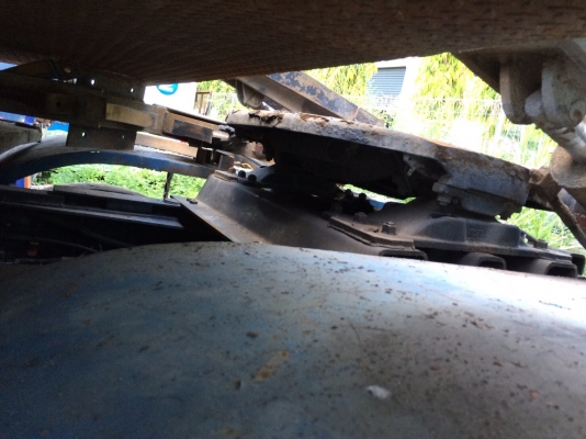 ขายหัวลากISUZU หัวนอก ไม่มีเครื่องและเกียร์