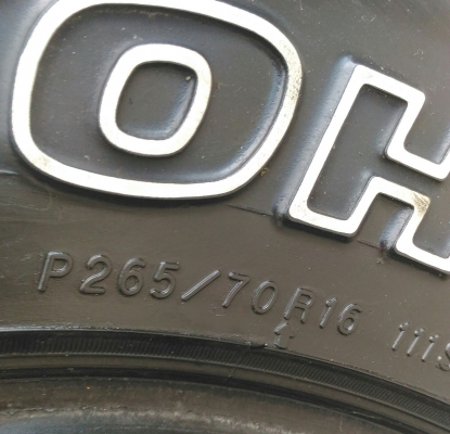 ขายยาง A/T 265/70/16 สวยๆ