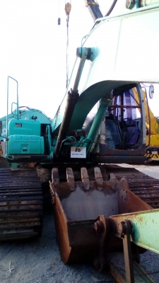ขายเหมารถแบคโฮ 11 คัน KOBELCO SK200-8 YN11 มี 4 คัน SK200-6 YN 10 มี 1 คัน KOMATSU PC200-5 มี 6 คัน ราคา 9500000