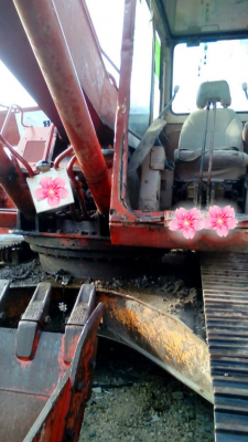 ขายเหมารถแบคโฮ 11 คัน KOBELCO SK200-8 YN11 มี 4 คัน SK200-6 YN 10 มี 1 คัน KOMATSU PC200-5 มี 6 คัน ราคา 9500000