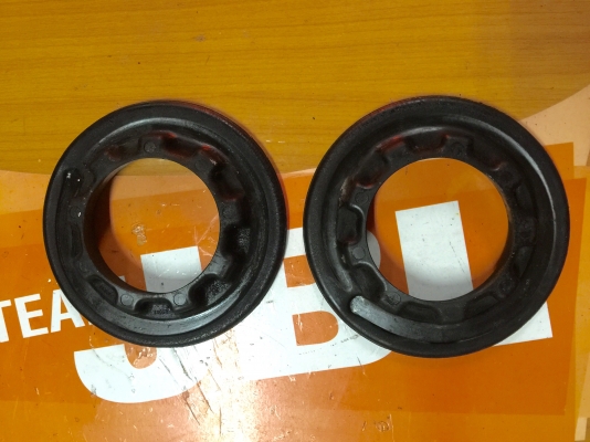 ขายสปริงหลัง TOYOTA GRANVIA ปี 1997-2001 เครื่อง 1KZ แท้