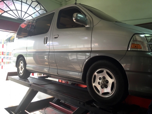 ขายสปริงหลัง TOYOTA GRANVIA ปี 1997-2001 เครื่อง 1KZ แท้