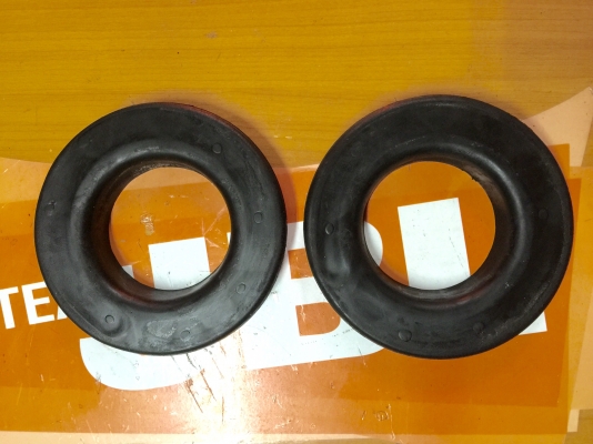 ขายสปริงหลัง TOYOTA GRANVIA ปี 1997-2001 เครื่อง 1KZ แท้