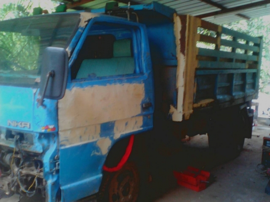 ขายรถบรรทุก 6 ล้อดัมพ์ ISUZU NKR 110 แรงม้าปี 2543 รถห้างแท้ ราคา 210000 ขายรถบรรทุก 6 ล้อดัมพ์ ISUZU NKR 110 แรงม้าปี 2543 รถห้างแท้ ราคา 210000