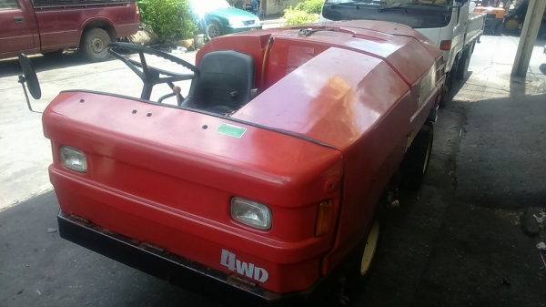 ขายรถพ่นยา มารูยาม่า(เเอร์บัส) 600ลิตร4WD.เครื่องSD15ปั๊มมารูยาม่า800s 2เพลาครับขาย 145,000บาท