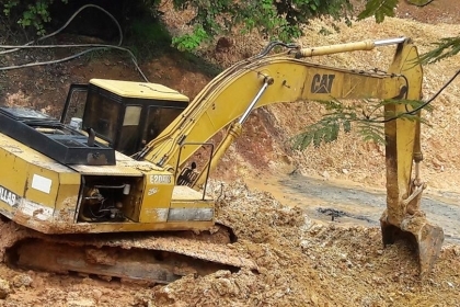 ขาย!! >>> Cat E200B <<< รถพร้อมใช้งาน แอร์มี ราคา 550,000 บาท ขาย!! >>> Cat E200B <<< รถพร้อมใช้งาน แอร์มี ราคา 550,000 บาท