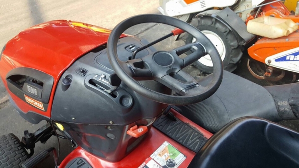 ขายรถตัดหญ้าคราฟเเมน YT4000 เครื่อง24HPใบมีด42นิ้ว มือสอง