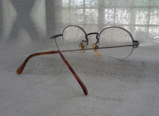 แว่นสายตายาวฮาล์ฟริมเลสที่อาร์ตที่สุด  Original GIORDANO made in Japan