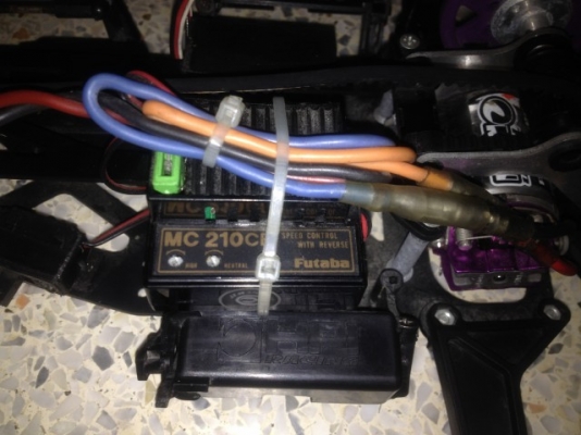 รถไฟฟ้าสายพาน HPI RECING เก่าญี่ปุ่นลงชุดไฟเล่นได้เรยสภาพตามรูปไม่มีบอดี รถไฟฟ้าสายพาน HPI RECING เก่าญี่ปุ่นลงชุดไฟเล่นได้เรยสภาพตามรูปไม่มีบอดี