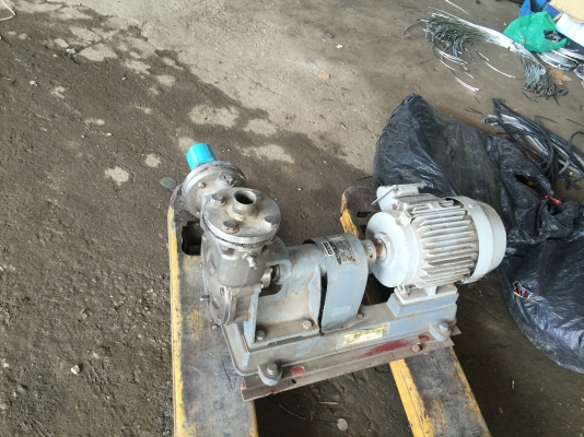 ชุดปั๊มน้ำ IWAKI จากญี่ปุ่นเป็นสแตนเลสทำแรงดันได้สูง 4 Kgf/ cm ได้ปริมาณน้ำ 97 ลิตรต่อนาที