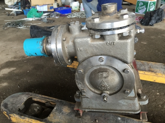 ชุดปั๊มน้ำ IWAKI จากญี่ปุ่นเป็นสแตนเลสทำแรงดันได้สูง 4 Kgf/ cm ได้ปริมาณน้ำ 97 ลิตรต่อนาที