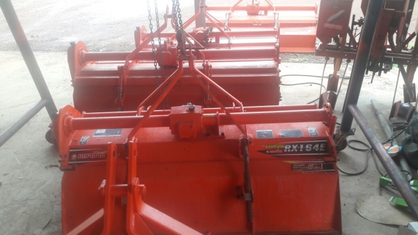 ขายโรตารี้ตราช้างมีหลายตัวหลายรุ่นพร้อมใช่ทุกตัวครับRX220f,RX162f,RX164E,RX164fRX180f