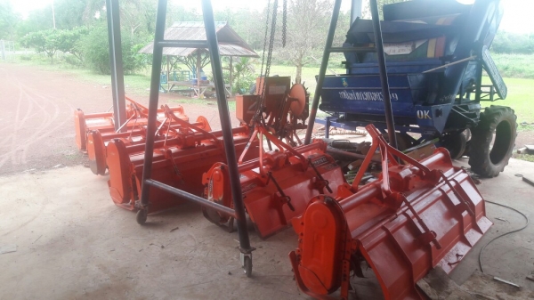 ขายโรตารี้ตราช้างมีหลายตัวหลายรุ่นพร้อมใช่ทุกตัวครับRX220f,RX162f,RX164E,RX164fRX180f