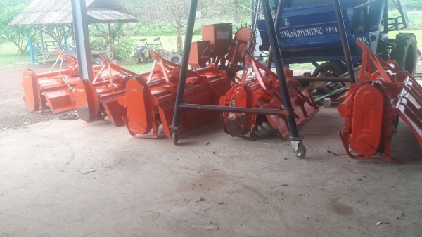 ขายโรตารี้ตราช้างมีหลายตัวหลายรุ่นพร้อมใช่ทุกตัวครับRX220f,RX162f,RX164E,RX164fRX180f