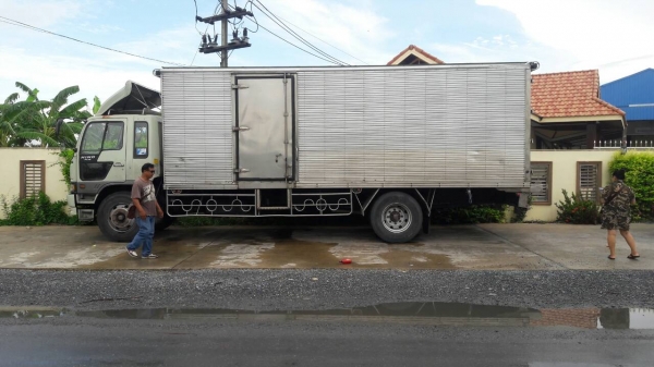 ขายFF3H. 195 แรงตู้ 7.30ม. ทะเบียนพรัอมโอน