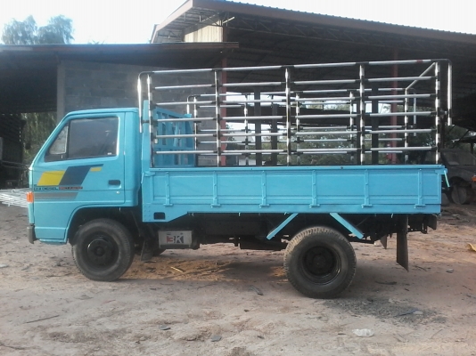 ISUZU  88  แรงหกล้อสั้น  เครื่องดี  ครัชชีสวย  เอกสารพร้อม