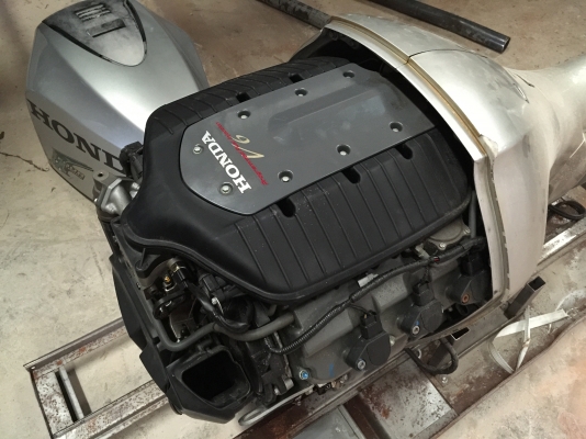 ขายเครื่องHonda 225hp คู่นำเข้าจากUSA สภาพสวย ขายเครื่องHonda 225hp คู่นำเข้าจากUSA สภาพสวย