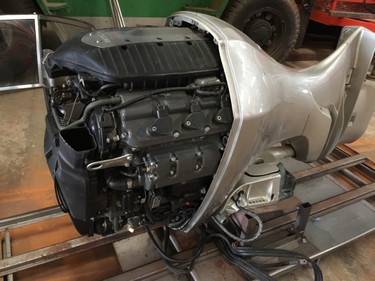 ขายเครื่องHonda 225hp คู่นำเข้าจากUSA สภาพสวย ขายเครื่องHonda 225hp คู่นำเข้าจากUSA สภาพสวย