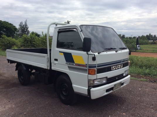 ISUZU4ล้อ (ป้ายเล็กไม่ติดเวลา) เครื่อง 88แรง เครื่องดี ขับดี แอร์ พาว์เวอร์ รถพร้อมใช้ พร้อมโอน ขาย 225,000 บาท ศุภากร 081-1903107, 081-4252943