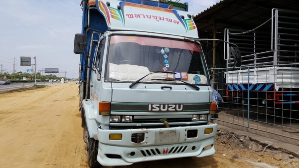 ร๊อกกี้ 175 แรง รถประกอบยาง 9 ยาว 7.70 เบรคจิฟฟี่ คัสซีสวย ราคาเบาๆครับ