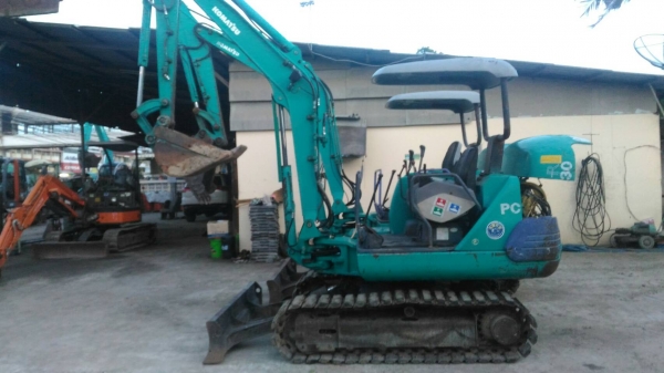 ขาย KOMATSU PC 30-7  มาใหม่...เก่าญี่ปุ่น ..สภาพเดิมๆๆไม่บิ้ว...สวย..เครื่องปั๊มดี...พร้อมใช้..โทร 089-3818694  ดวงนภา