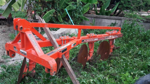 ขายอุปกรณ์ต่อพ่วงรถไถ ผาน4 สภาพดีสวยๆๆ พร้อมใช้