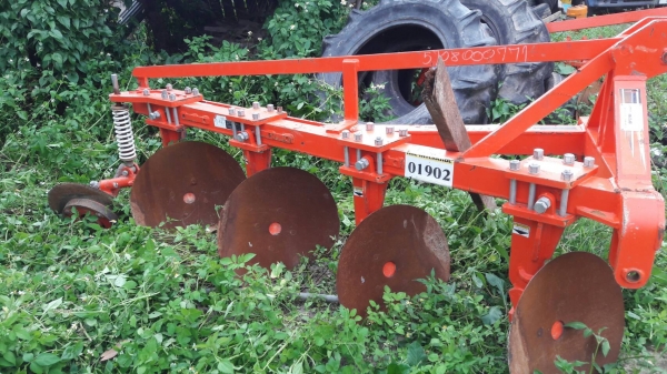 ขายอุปกรณ์ต่อพ่วงรถไถ ผาน4 สภาพดีสวยๆๆ พร้อมใช้