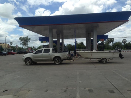 เรือเร็ว 16ฟุตเครื่อง40มีทริมไฟฟ้า-พร้อมเทเลอร์ลาก