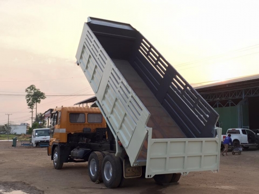 แสงฟ้าเต๊นท์รภ////รถ10ล้อดั้ม 2เพลา HINO-FR274 เครื่องEK100-260 เบรกแห้ง แสงฟ้าเต๊นท์รภ////รถ10ล้อดั้ม 2เพลา HINO-FR274 เครื่องEK100-260 เบรกแห้ง