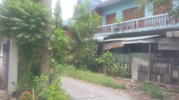 ขายที่ดิน พระประแดง ถนนเพชรหึงษ์ บางยอ เนื้อที่ 8ไร่3งาน24ตร.ว.