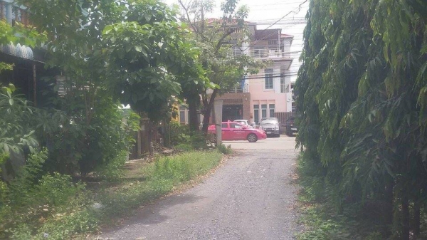 ขายที่ดิน พระประแดง ถนนเพชรหึงษ์ บางยอ เนื้อที่ 8ไร่3งาน24ตร.ว.