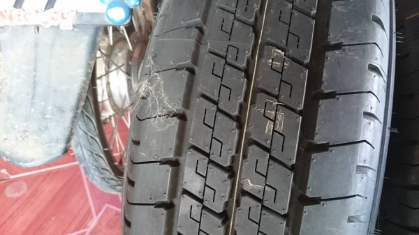 ขายล้อกะทะยางใหม่ไม่เคยลงพื้น 215/70/15   1 คู่คับ