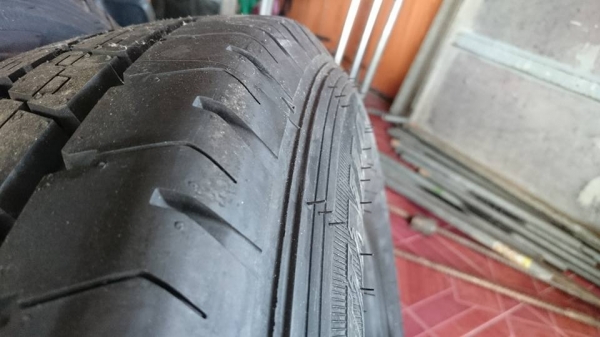 ขายล้อกะทะยางใหม่ไม่เคยลงพื้น 215/70/15   1 คู่คับ
