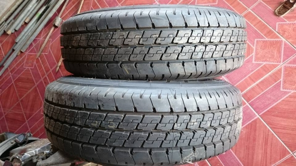 ขายล้อกะทะยางใหม่ไม่เคยลงพื้น 215/70/15   1 คู่คับ