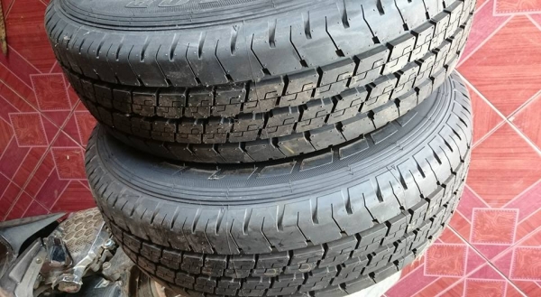 ขายล้อกะทะยางใหม่ไม่เคยลงพื้น 215/70/15   1 คู่คับ