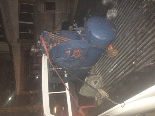 ขายแล้วครับ ขอบคุณเว็ปบอร์ดที่ให้พื้นที่ดีดีให้ผมได้มีโอกาสได้เจอลูกค้าดีๆ  ขอบคุณครับ ขายครับ ปั๊มลม Meaji Japan สูบคู่ใหญ่ๆ ถัง 160L Motor 7.5HP 3Phase 380 Hi Pressure