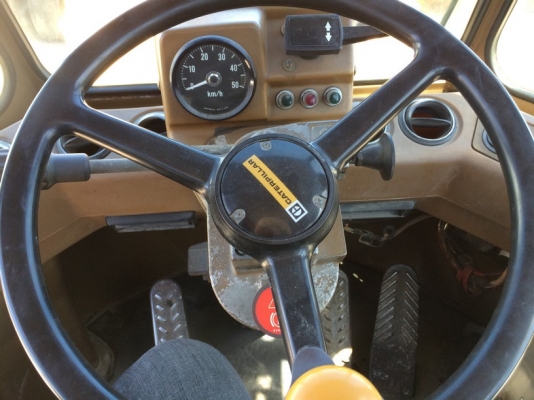 อัพเดทรูป CAT 936 ใช้งาน 5951 ชม. สภาพสวย นำเข้าจากญี่ปุ่น ตอนนี้รถอยู่ในเมืองไทยแล้วครับ