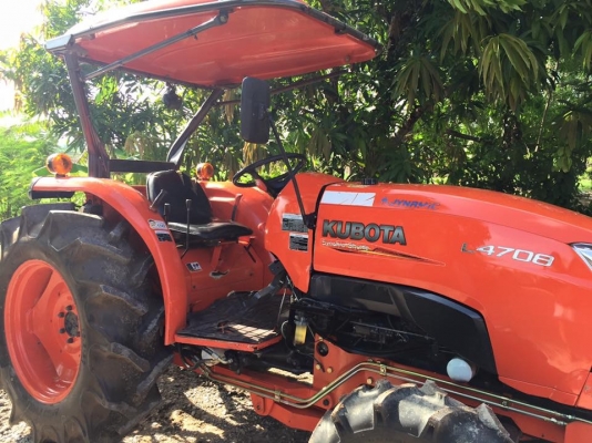 ขายรถไถคูโบต้า L4708 4WD 2เพลา พร้อมอุปกรณ์ใบมีดดันดินหน้าและผานพรวน ราคา 398,000 บาท สนใจโทร 081-9136451 หรือ ขอดูรูปเพิ่มเติมได้ทาง line:bow6451 ค่ะ