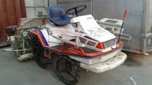 รถดำนา คูโบต้า 4 แถว