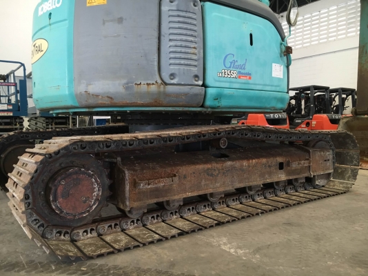 Kobelco SK135SR-1ES สต็อกรถขุด นำเข้าจากญี่ปุ่น โทร. 080-6565422 (หนิง)