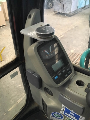 Kobelco SK135SR-1ES สต็อกรถขุด นำเข้าจากญี่ปุ่น โทร. 080-6565422 (หนิง)