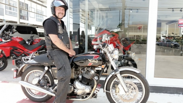 ขาย Monster 796 Custom Black