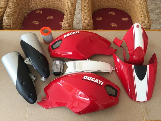 ขาย Monster 796 Custom Black