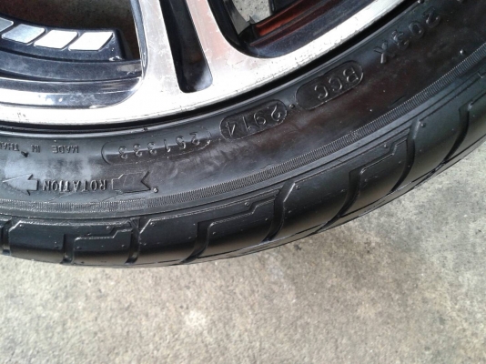 ขอบ17นิ้ว4รู100/114 พร้อมยาง สวยๆ 4 ล้อ ราคา 6900 บาท