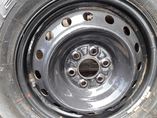 กระทะล้อเหล็กพร้อมยาง ใส่รถกระบะ นิสสันนาวาร่า 1 เส้นใหม่ๆ